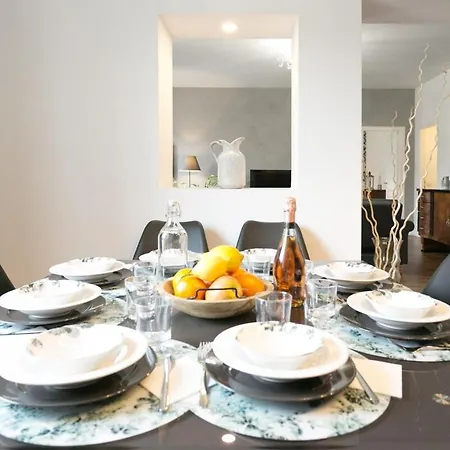 The Colosseum Mansion Apartment Rome