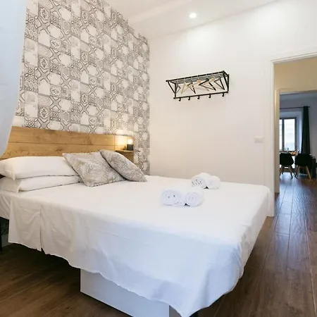 The Colosseum Mansion Apartment Rome
