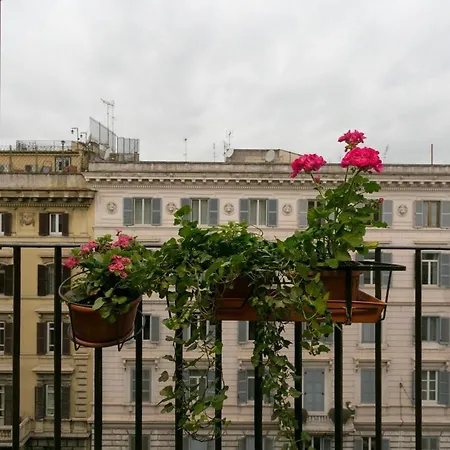 The Colosseum Mansion Apartment Rome