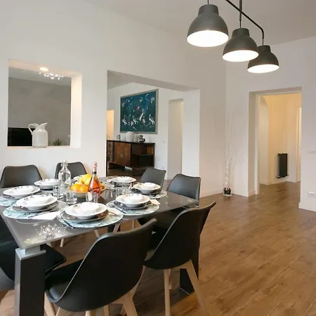 Apartment The Colosseum Mansion Rome