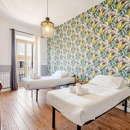 The Colosseum Mansion Apartment Rome